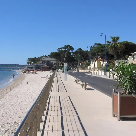 Apartment Bona, Vue Hippodrome Et Mer, Clim *